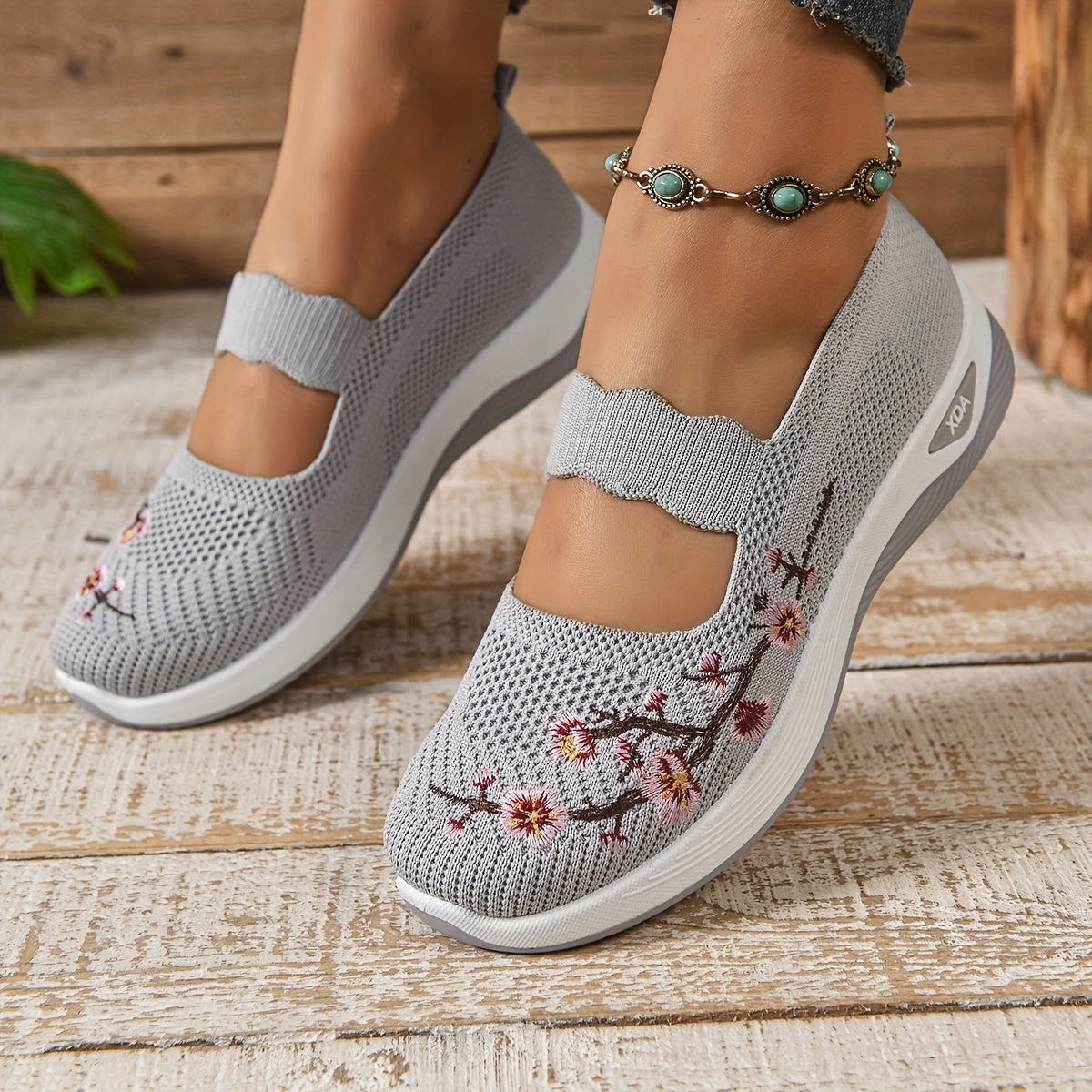 Danielle – Everyday Slip-Ons