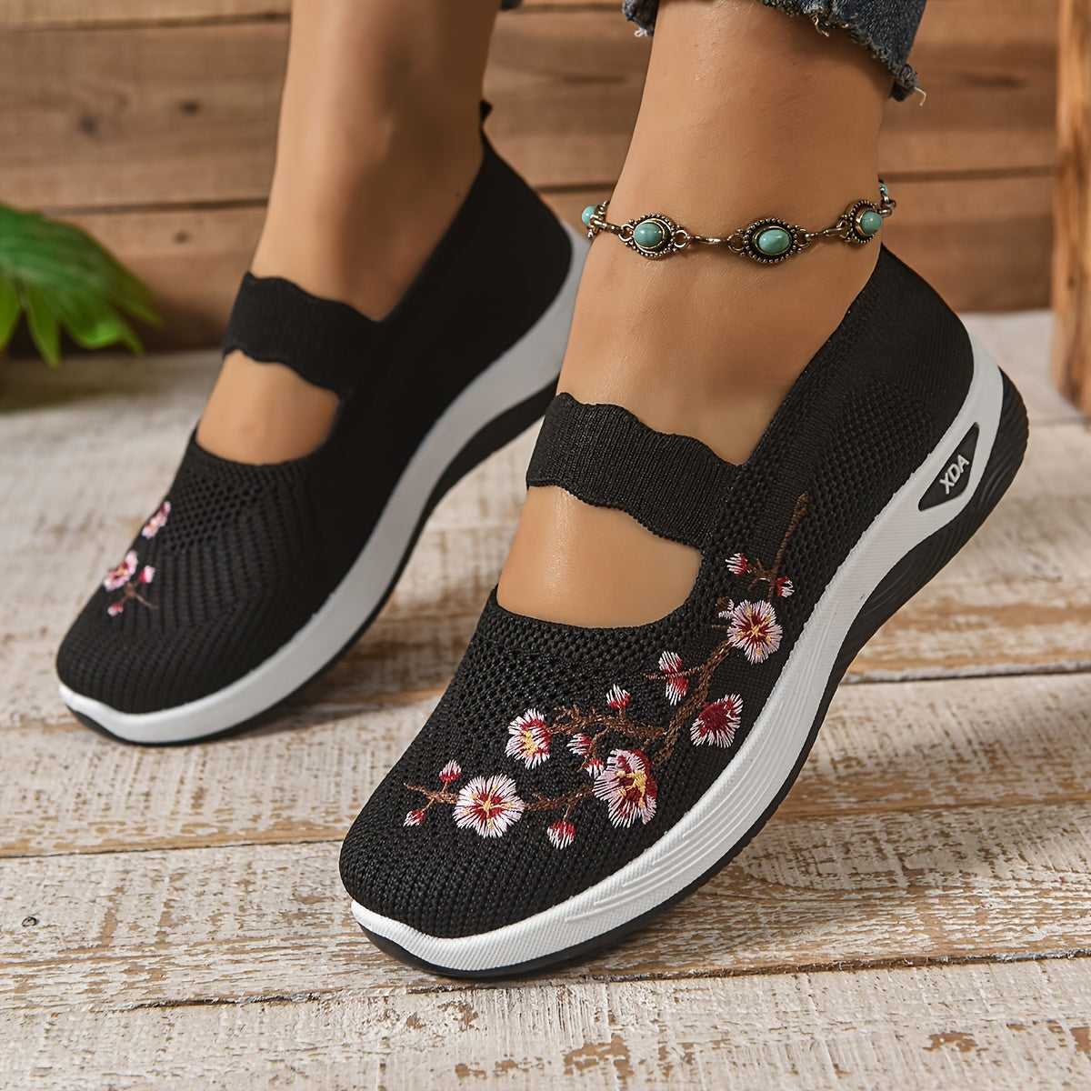 Danielle – Everyday Slip-Ons