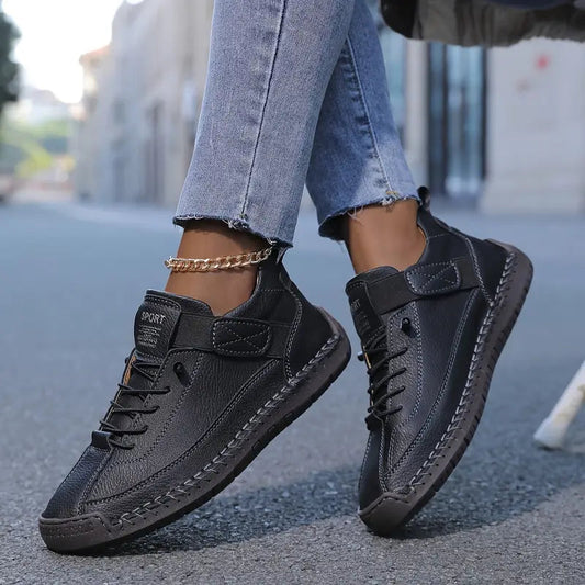 AMIRA ORTHOPEDIC SNEAKERS
