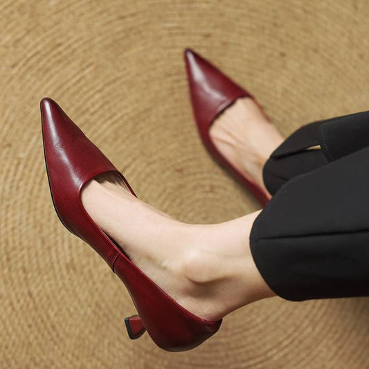 Amelia – Timeless Heel Pumps