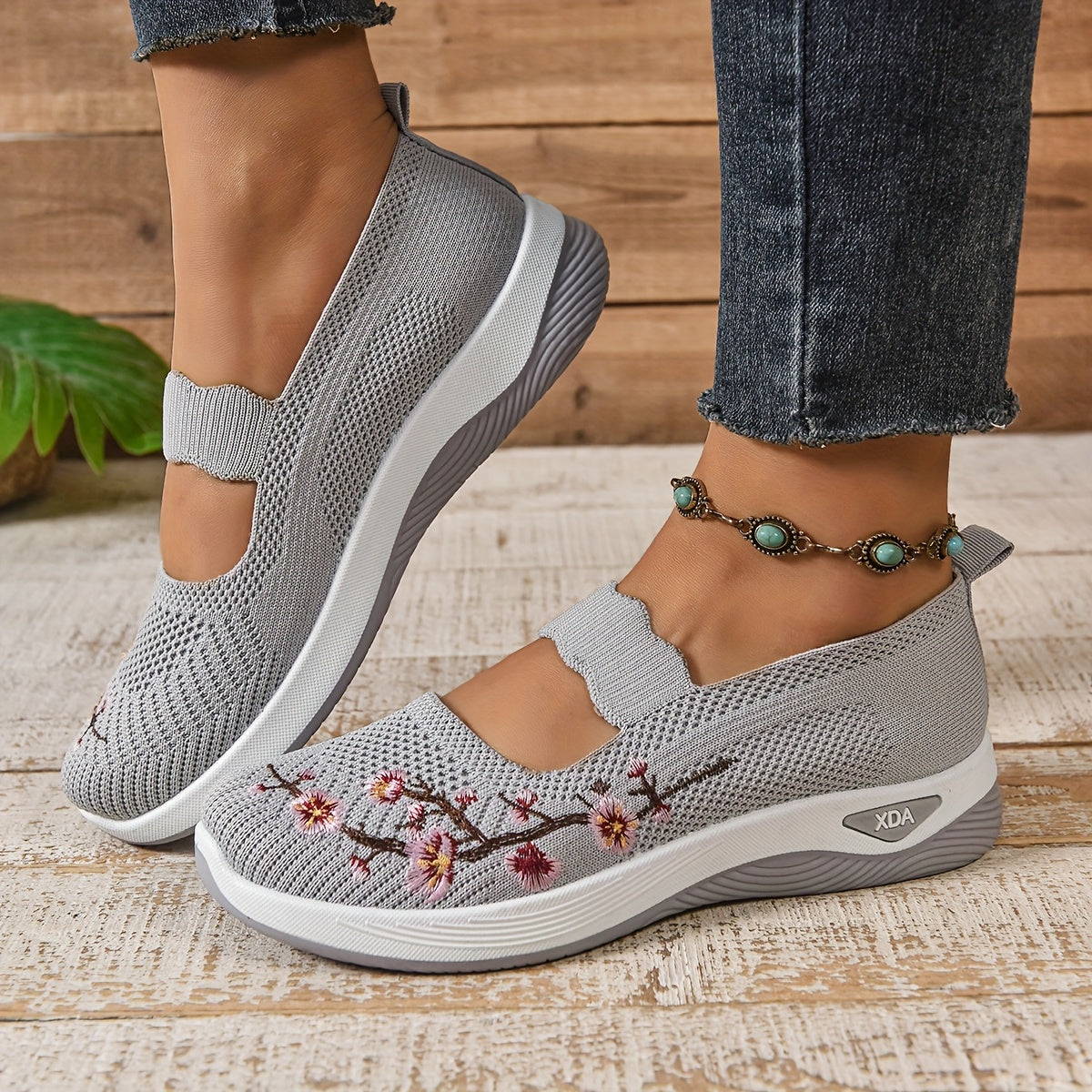 Danielle – Everyday Slip-Ons