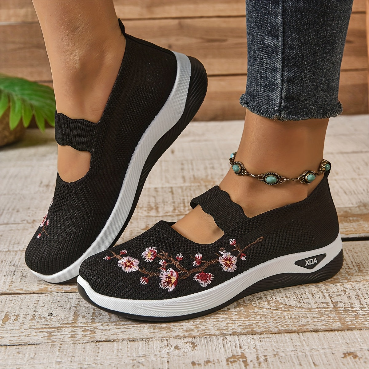 Danielle – Everyday Slip-Ons